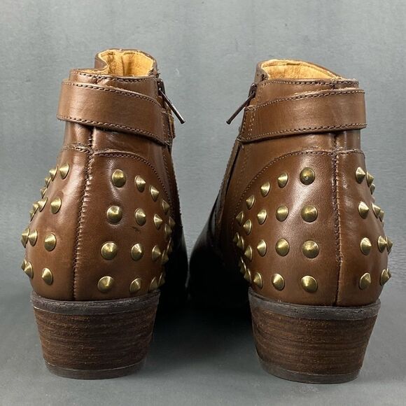 NURTURE Flint BROWN LEATHER Brass Rivets Zip ANKLE Booties womens size 10 - Picture 3 of 9